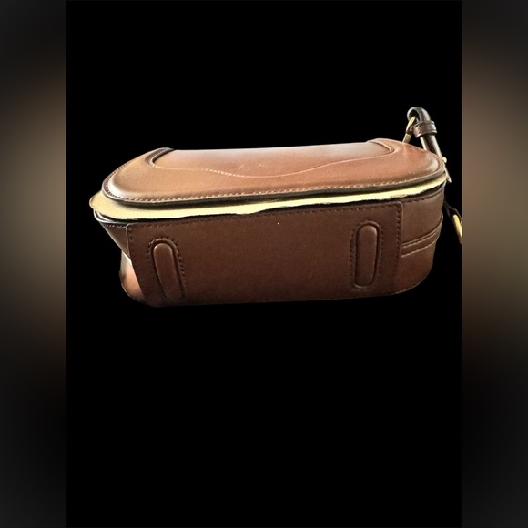 Zara Elegant Brown Leather Handbag - Picture 9 of 14